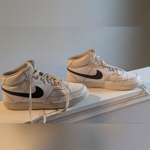 Nike Court Vision Mid Men’s Size 10.5 Basketball Shoes White Black High Top GUC